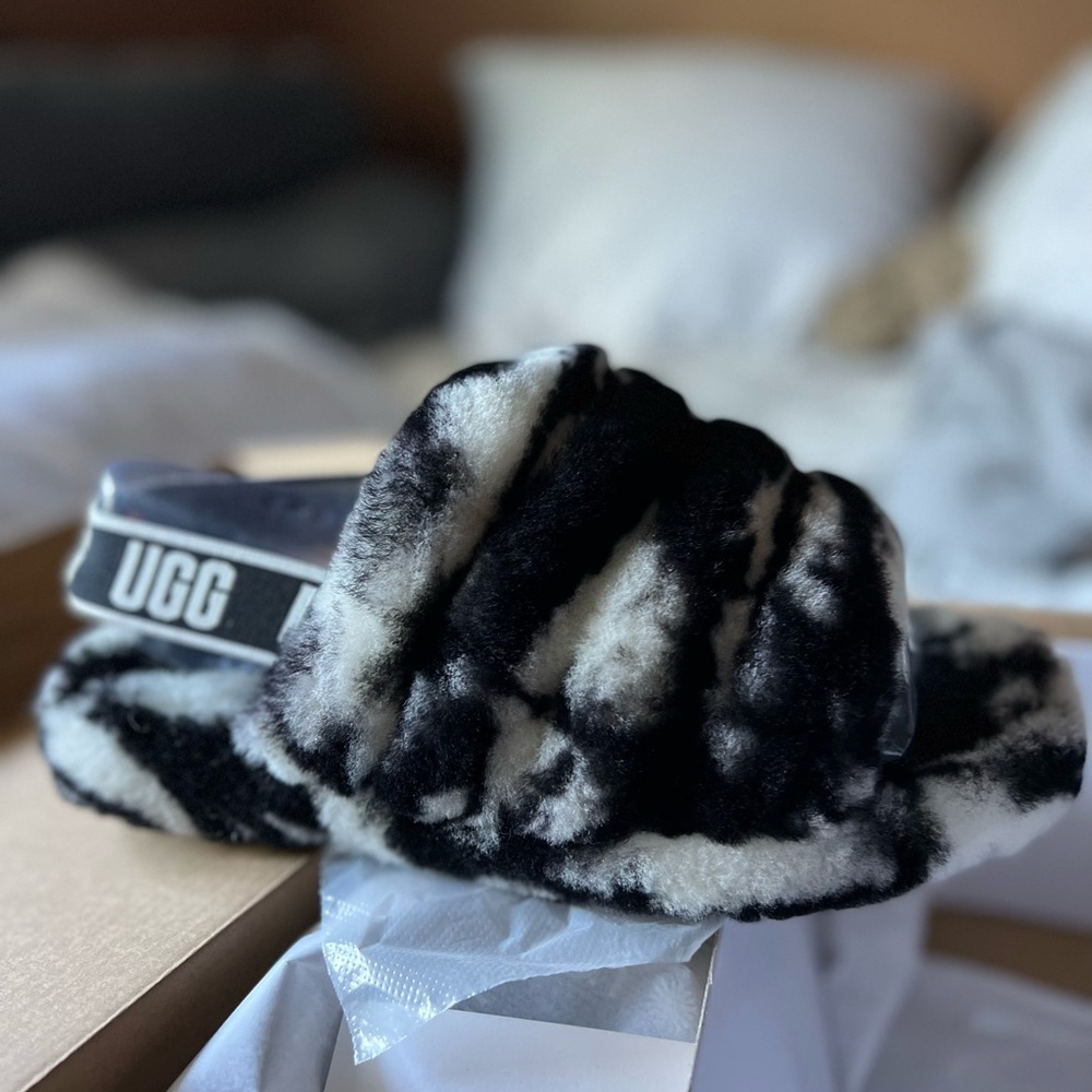 Ugg slides
